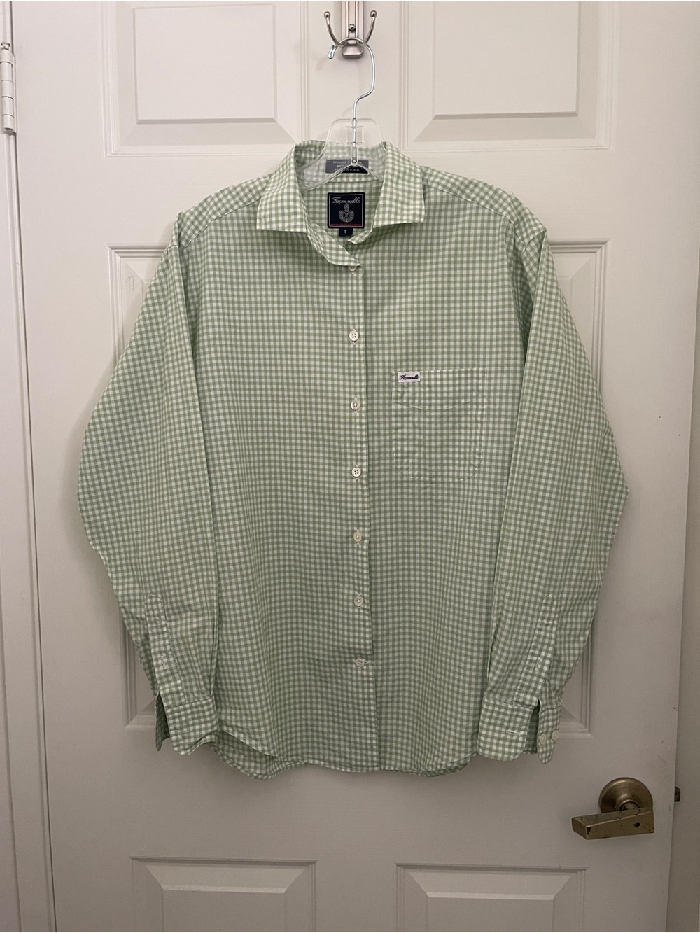 Falconnable Men's Green Gingham Button-Down Shirt